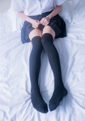 内衣办公室动漫在线观看蜜臀av