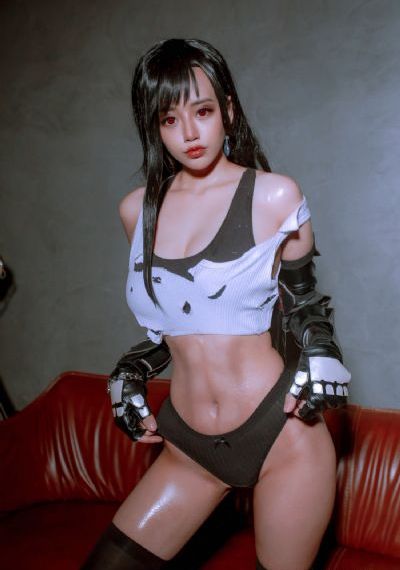 年轻的女友
